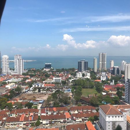 Tropicana 218 Macalister Netflix Unit By Blue Sky Holidays George Town Exterior foto