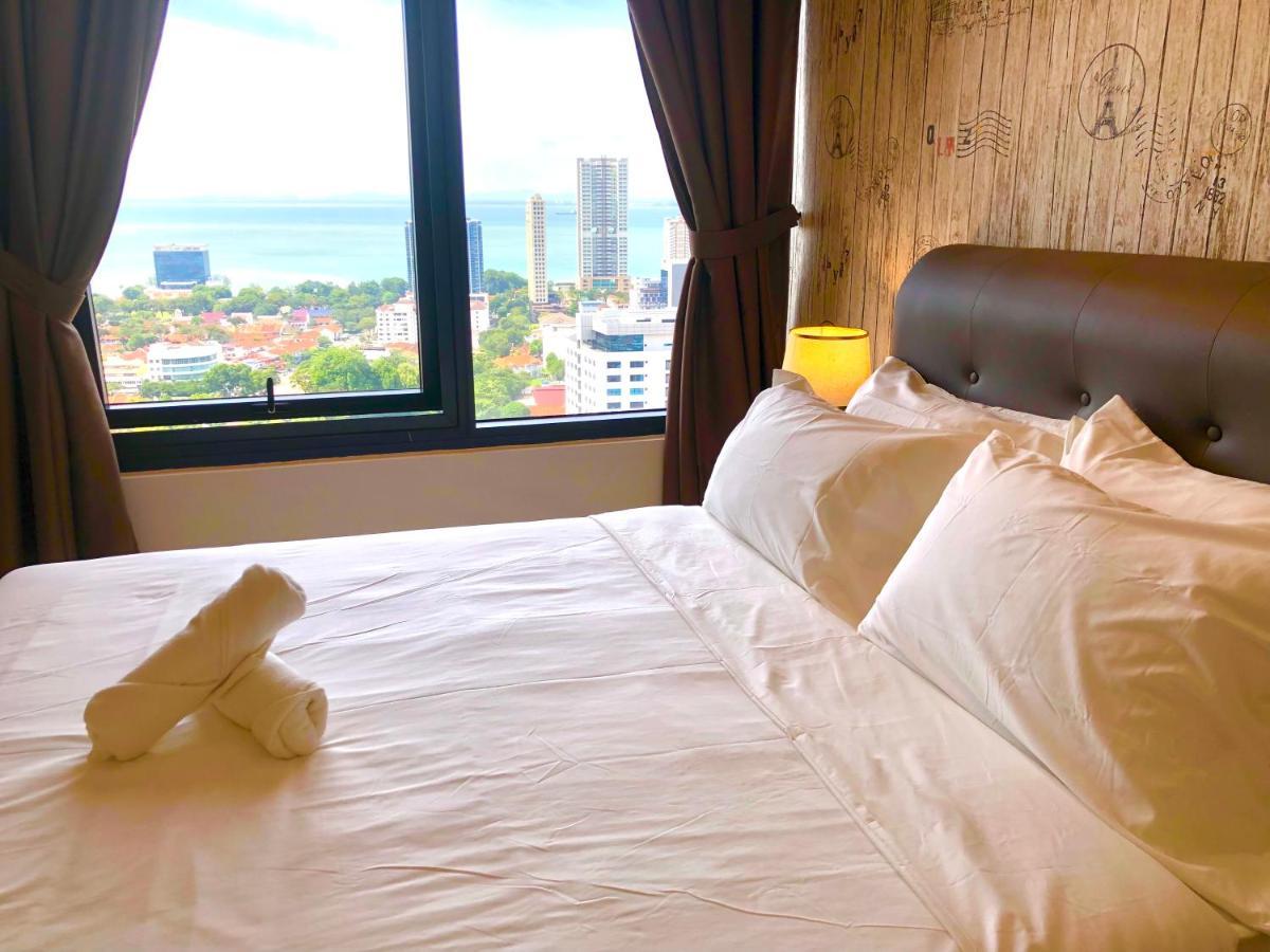 Tropicana 218 Macalister Netflix Unit By Blue Sky Holidays George Town Exterior foto