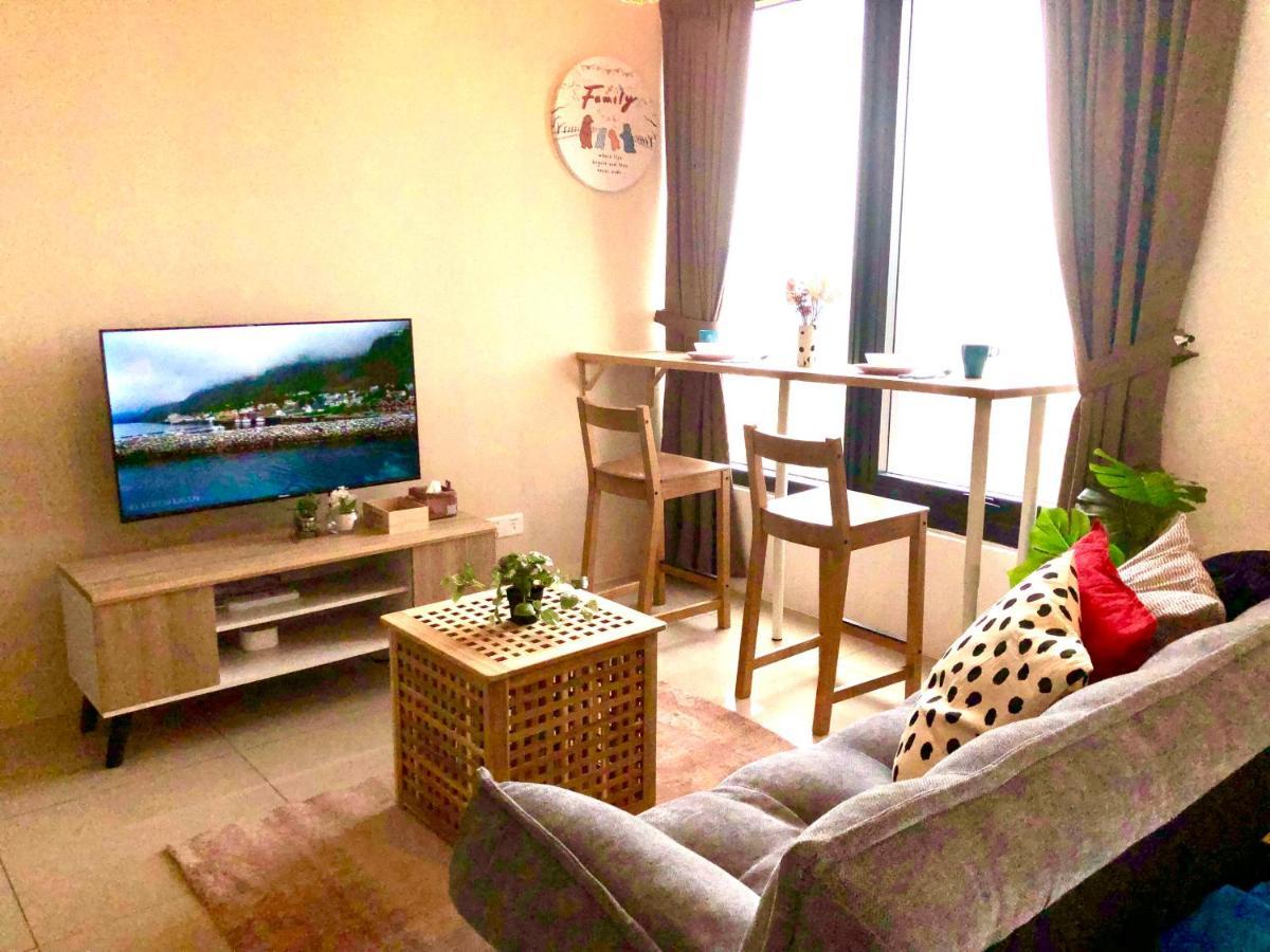 Tropicana 218 Macalister Netflix Unit By Blue Sky Holidays George Town Exterior foto