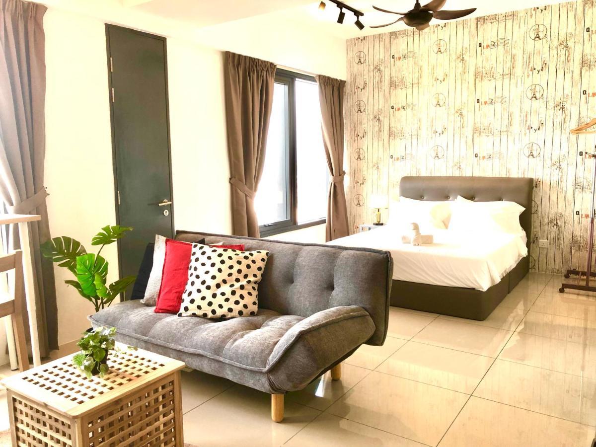 Tropicana 218 Macalister Netflix Unit By Blue Sky Holidays George Town Exterior foto
