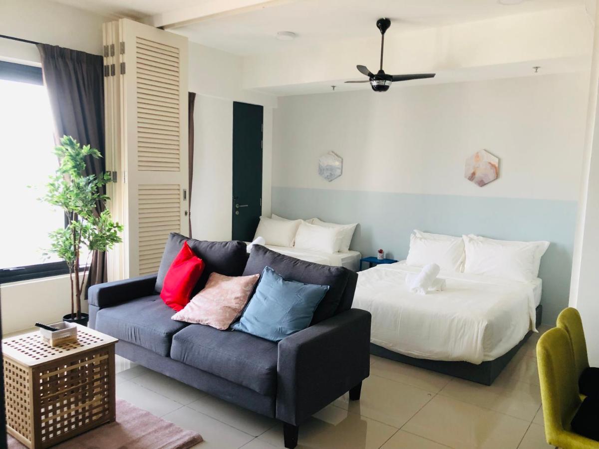 Tropicana 218 Macalister Netflix Unit By Blue Sky Holidays George Town Exterior foto